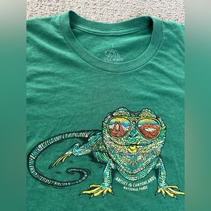 Wild Tribute Arches & Canyonlands National Park Green Shirt Small Lizard